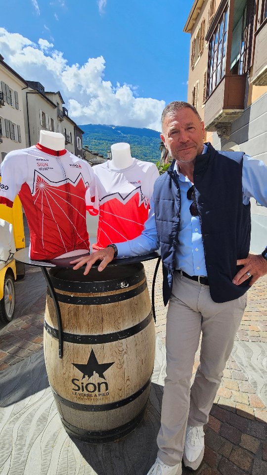 ⭐️ Pascal Richard, parrain de l'épreuve vous donne rendez-vous cet  été !

Et si vous veniez rouler avec le premier Champion Olympique de cyclisme de l'histoire ?🥇

𝐈𝐧𝐟𝐨𝐫𝐦𝐚𝐭𝐢𝐨𝐧𝐬 & 𝐢𝐧𝐬𝐜𝐫𝐢𝐩𝐭𝐢𝐨𝐧𝐬 ⤵️
✍️ https://cyclosportive-valais.ch

#CyclosportiveValais #Valais2026 #Cyclosportive #Cyclisme #Running
